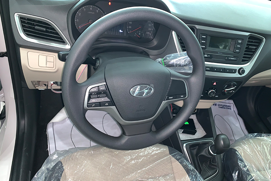 Nội thất Hyundai Accent 1.4 AT Đặc Biệt - Hình 3